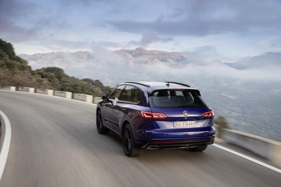  Volkswagen Touareg R 2020 года  (WW) (фото 37 из 61)